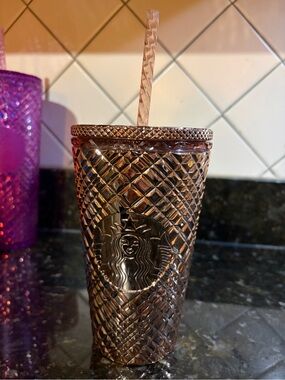 Starbucks Rose Gold Textured Cold Cup with Twisted Straw LIMITED EDITION RARE